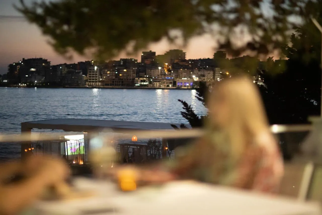****  Hotel Jaroal Sarandë Albania